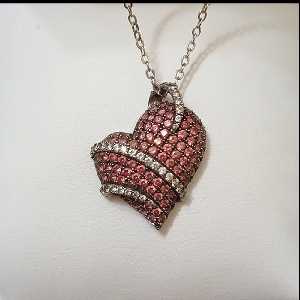 Hot bubblegum pink,created sapphire, and cz.,925 silver,twisted heart!